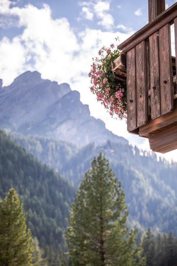 Waidacherhof Apartments Braies  Kültér fotó